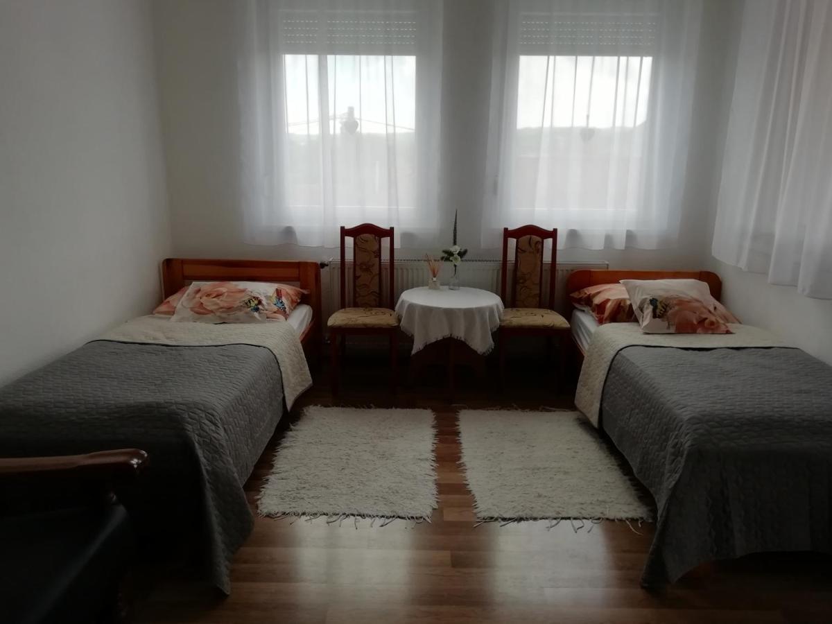 Vadasztanya Fogado Apartment Egerszalok Bagian luar foto