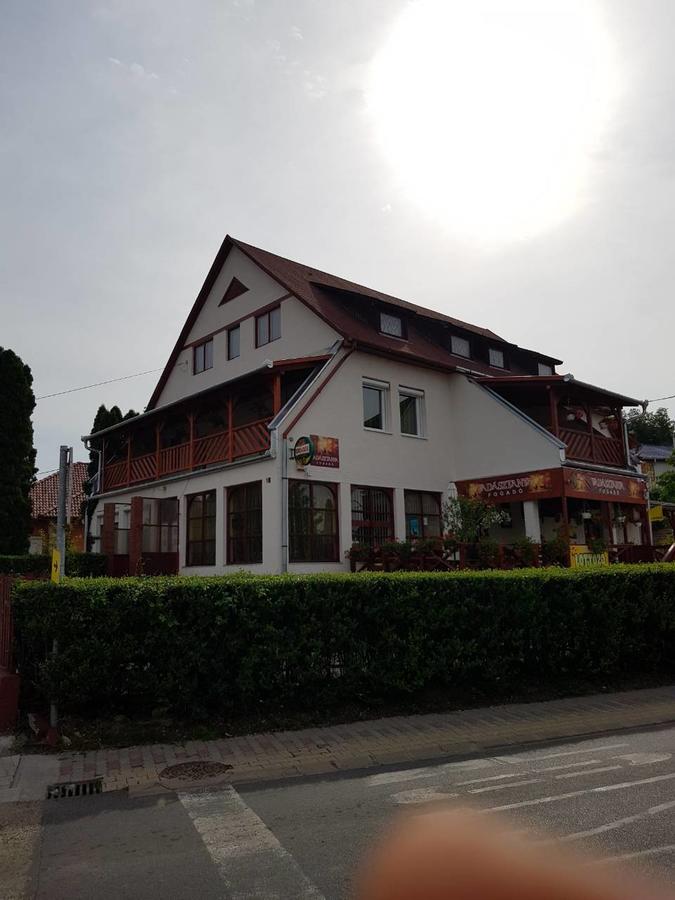 Vadasztanya Fogado Apartment Egerszalok Bagian luar foto